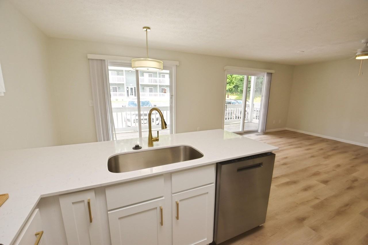 18085 Bulla Rd - Photo 4 of 19