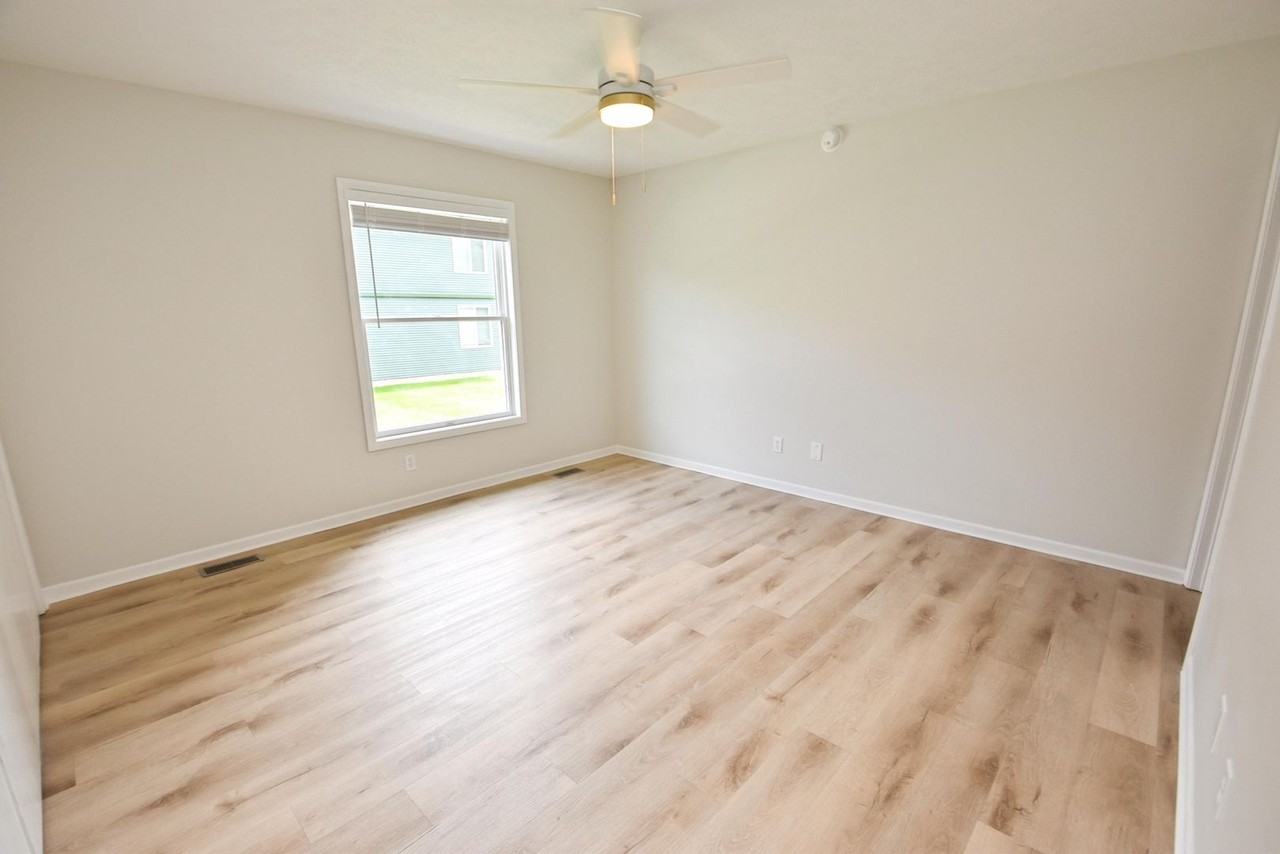 18085 Bulla Rd - Photo 7 of 19
