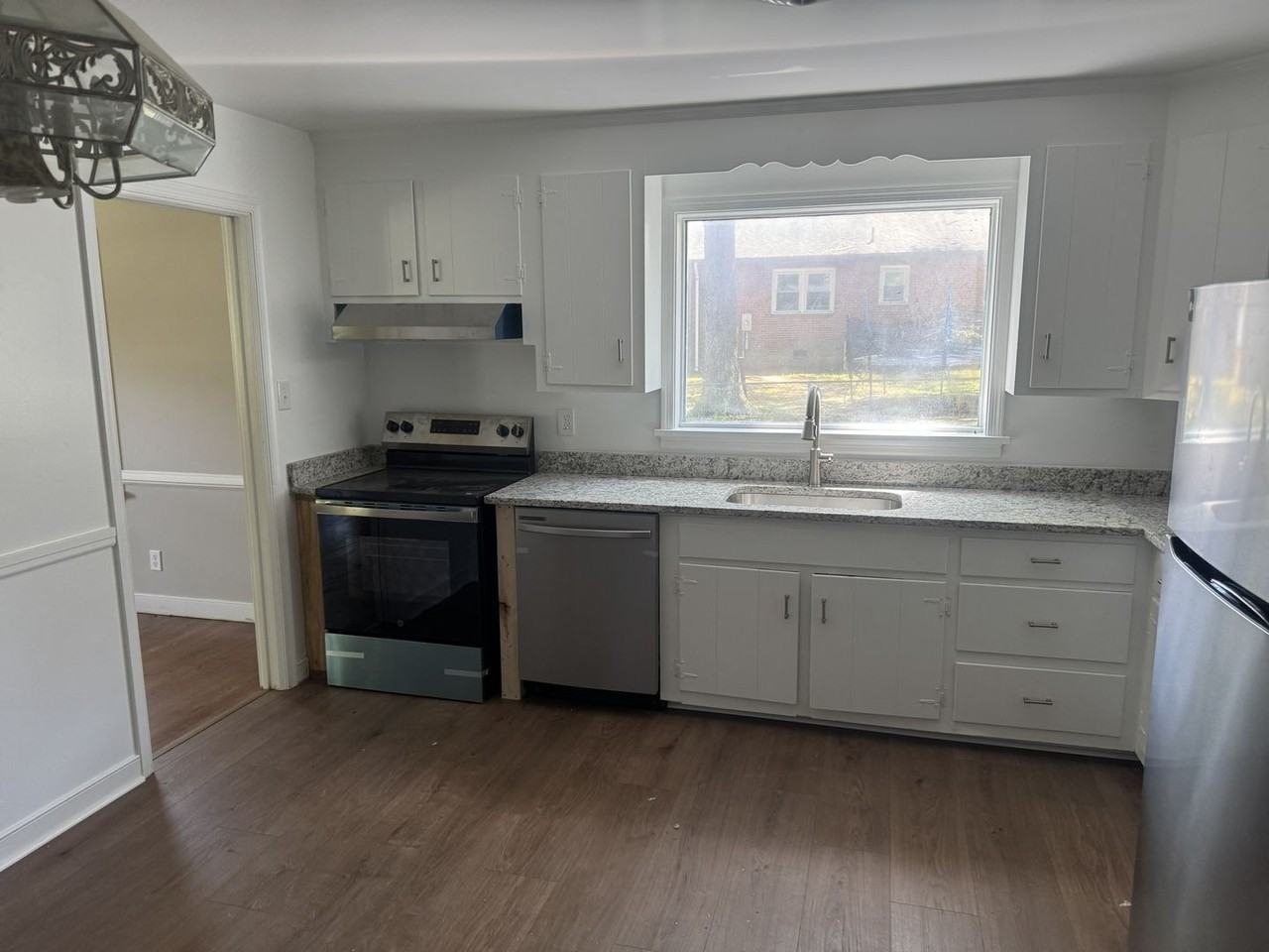 5048 Grassmere Rd - Photo 2 of 15