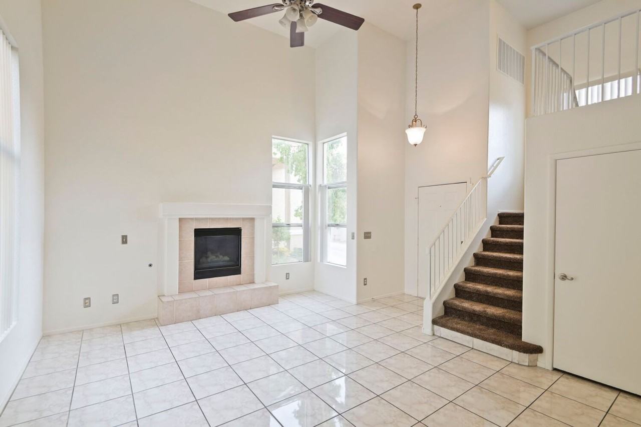 187 Caswell Ct - Photo 2 of 15