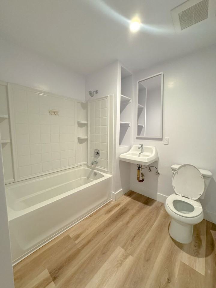 8746 Burnet Ave. - Photo 5 of 16
