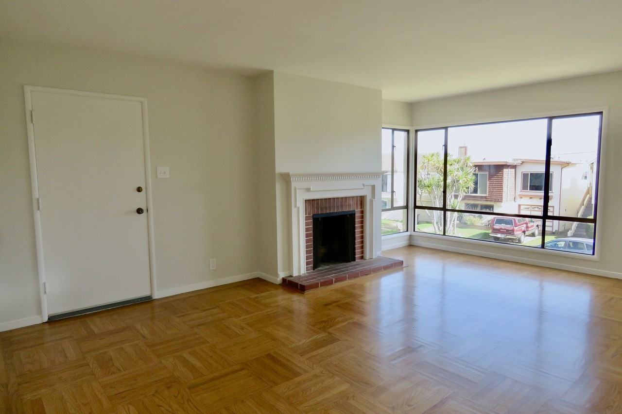 52 Oakmont Dr - Photo 2 of 22