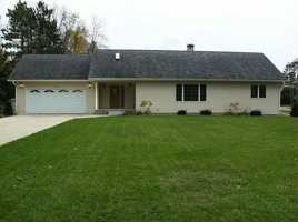 featured image of 1605 Golf Rd