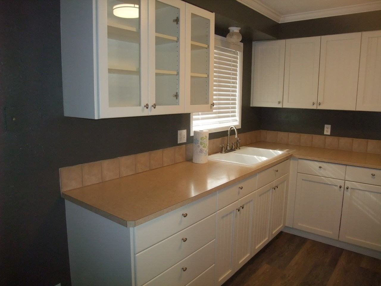 2808 Pine St Se - Photo 3 of 15