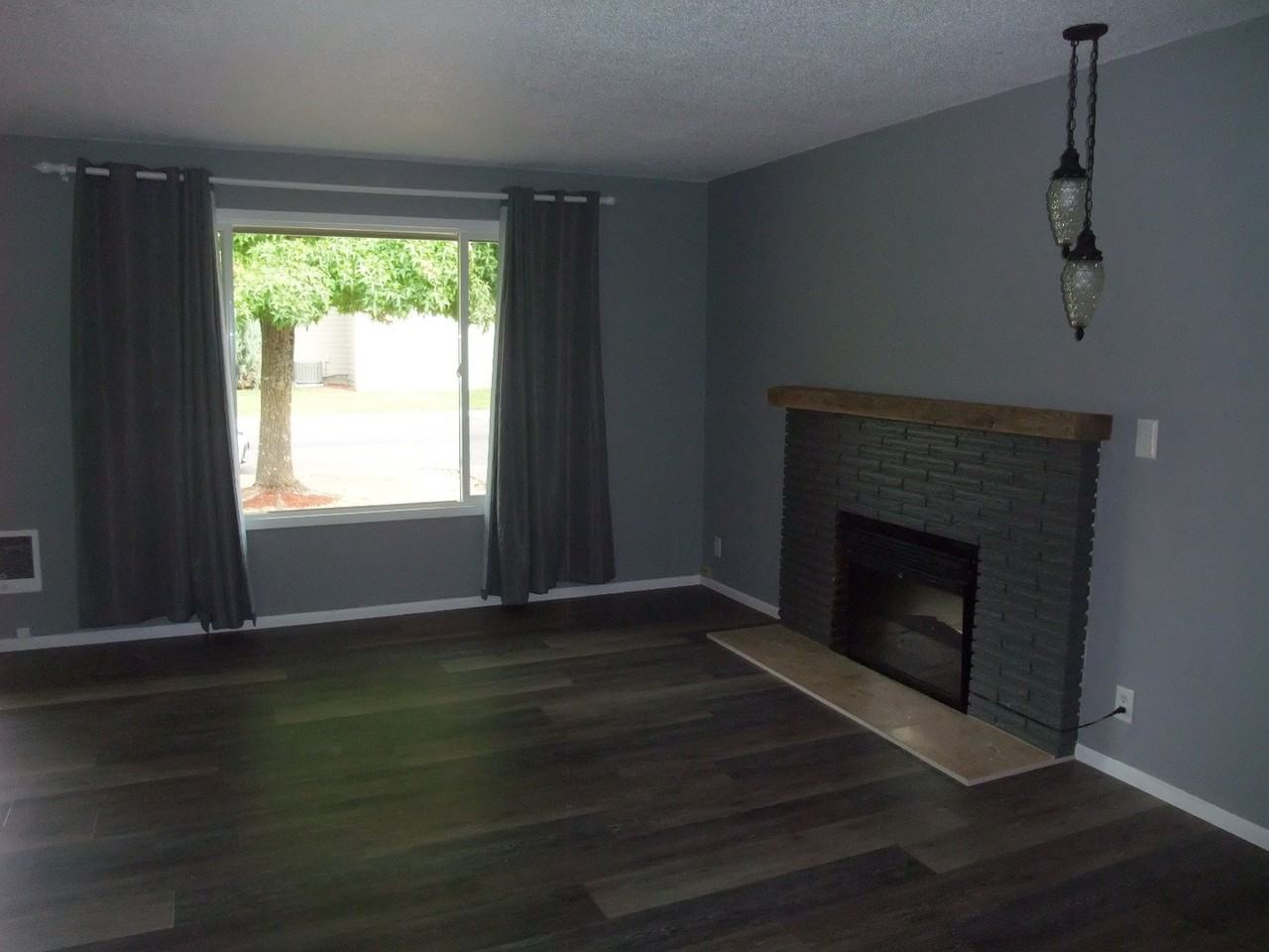 2808 Pine St Se - Photo 5 of 15