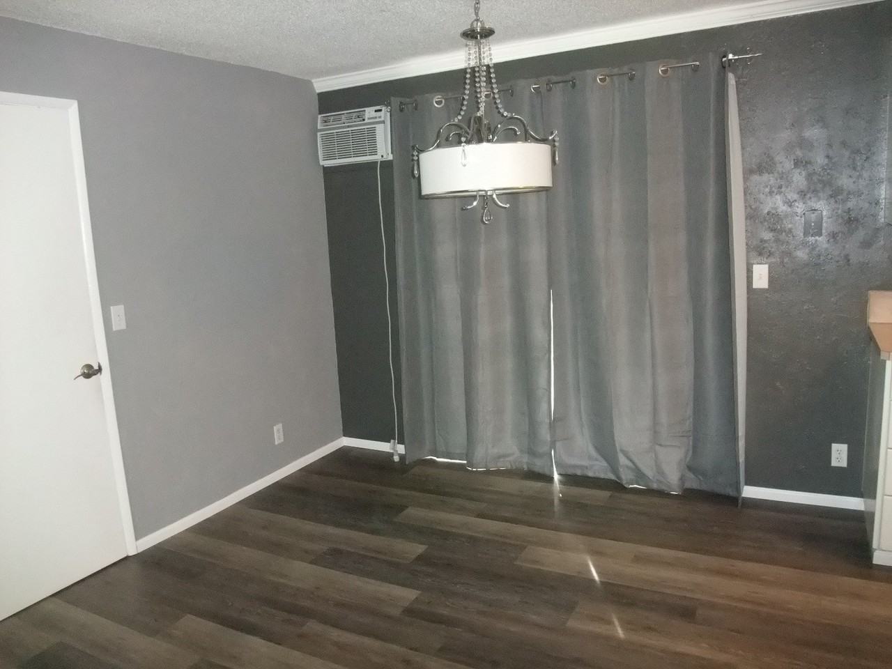 2808 Pine St Se - Photo 6 of 15