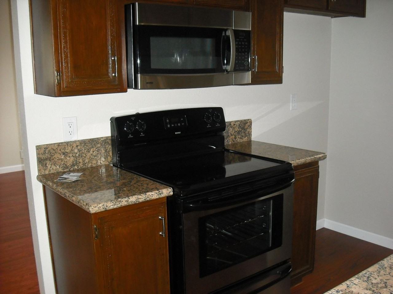 2631 Anchor Ave - Photo 3 of 7