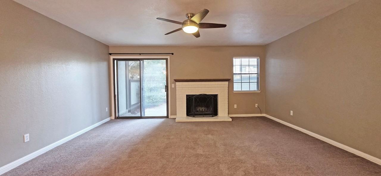 210 Wales Dr - Photo 7 of 37