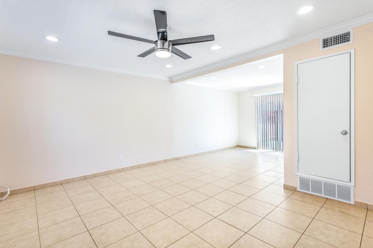 1045 Clark St - Photo 6 of 16