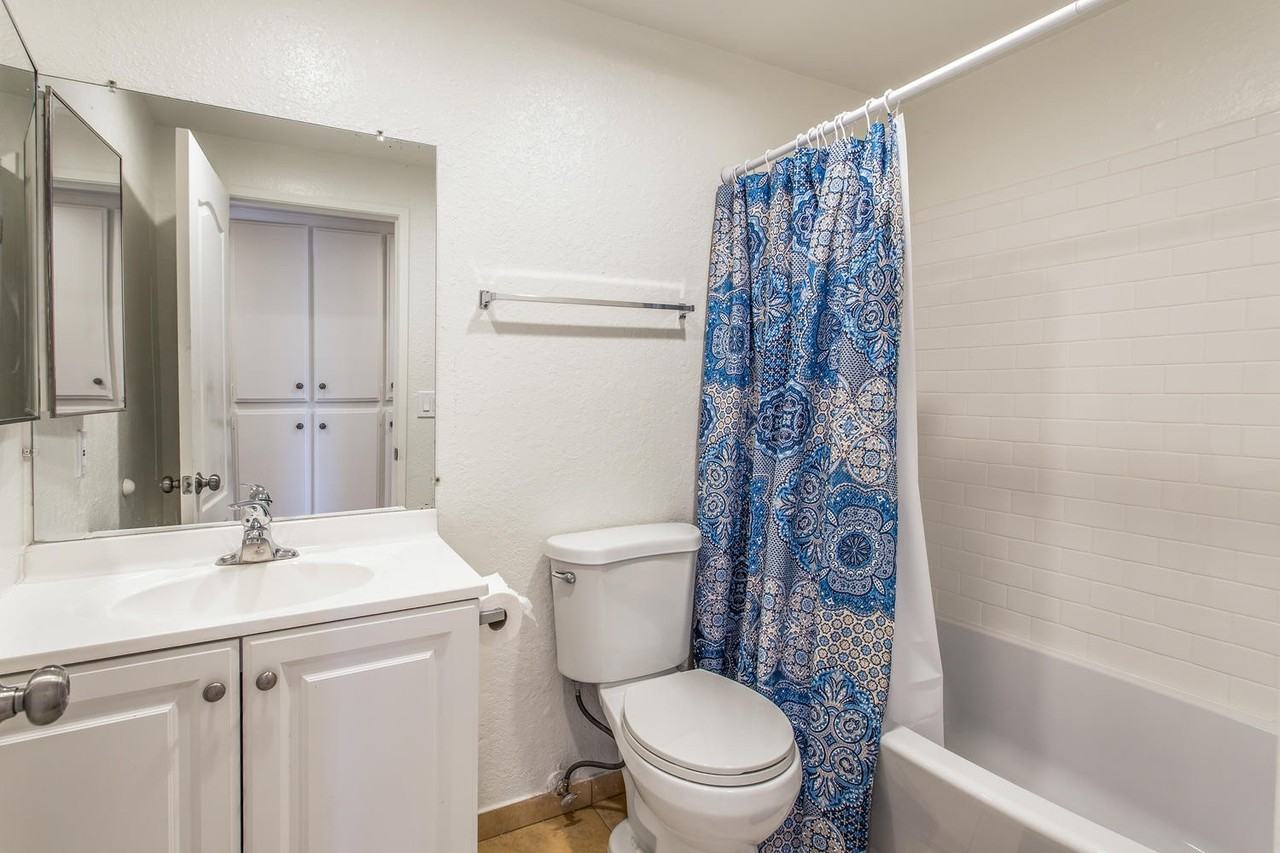 1045 Clark St - Photo 7 of 16
