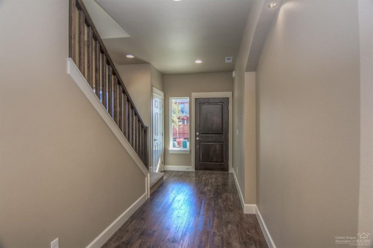 20605 Se Slate Ave - Photo 2 of 21