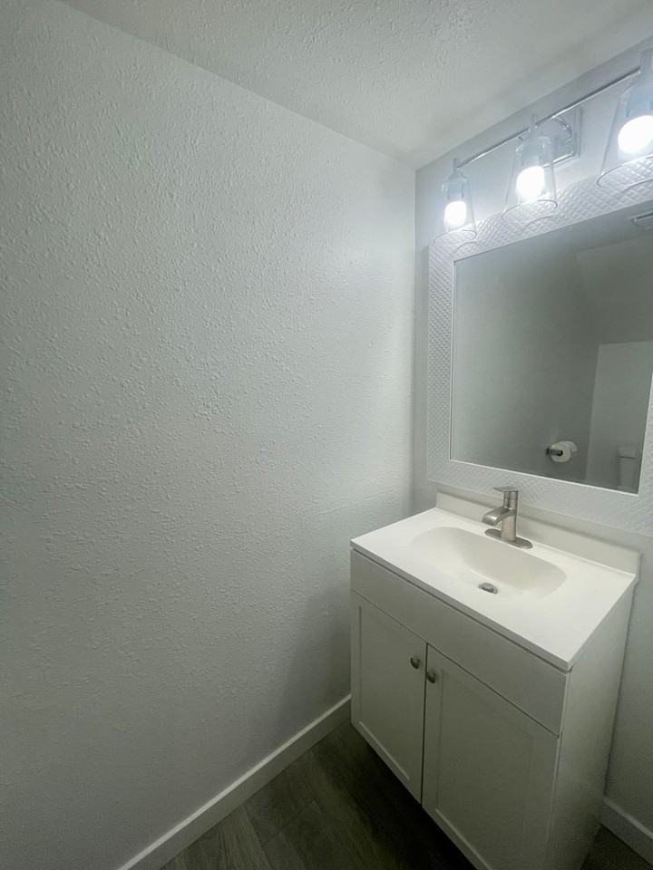 12 Murray Heights Dr - Photo 7 of 19