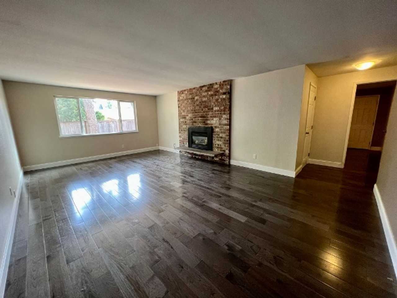 7120 Sierra Dr Se - Photo 3 of 24