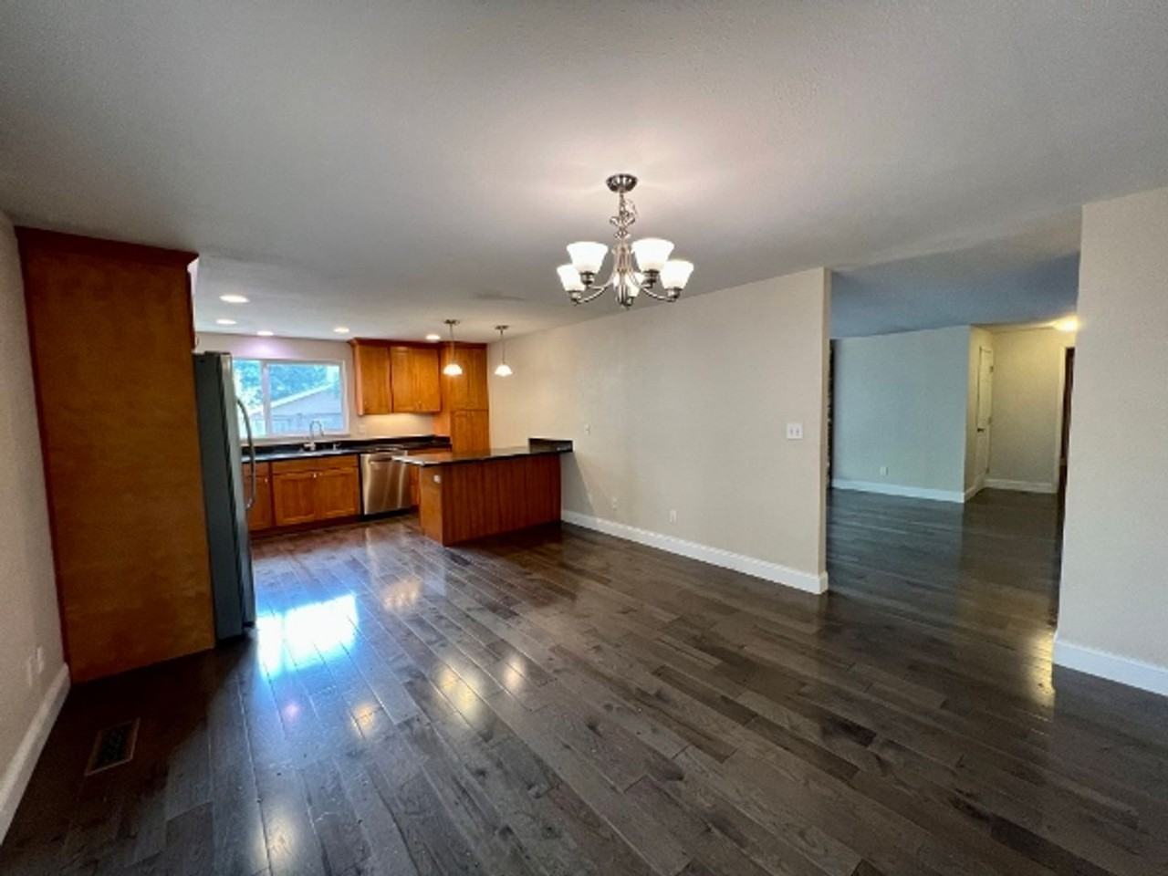 7120 Sierra Dr Se - Photo 5 of 24
