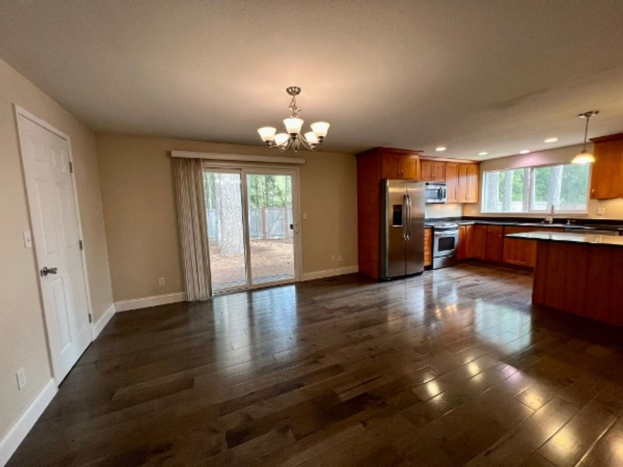 7120 Sierra Dr Se - Photo 6 of 24