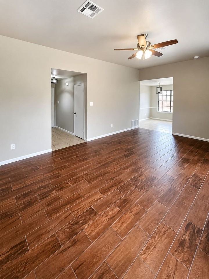 1804 Moonstone Dr - Photo 5 of 24
