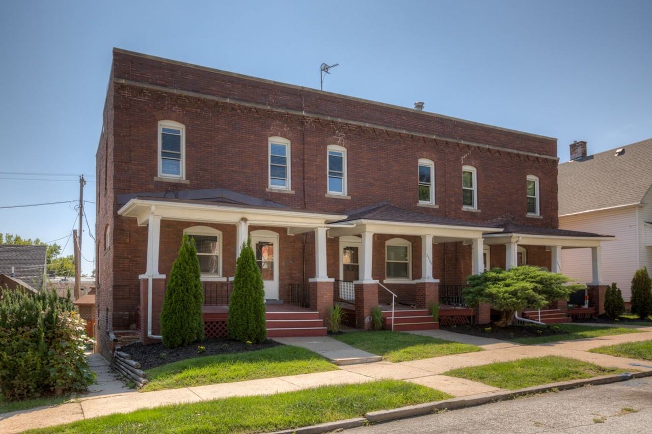 3507 / 3509 / 3511 Dewey Ave Townhomes - Photo 3 of 37