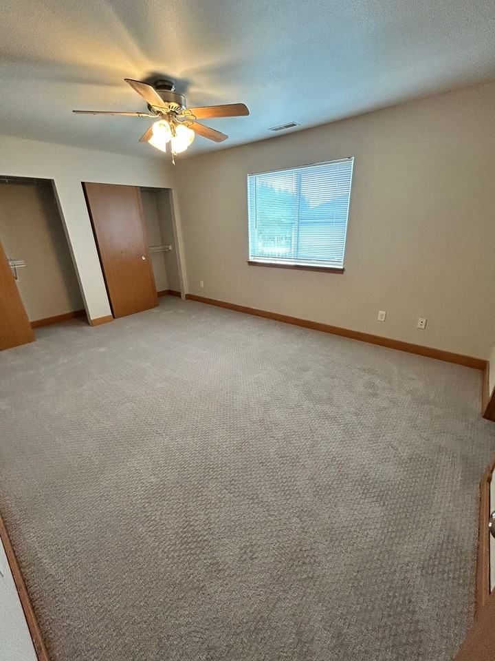285 15th St 4 plex - Photo 3 of 15