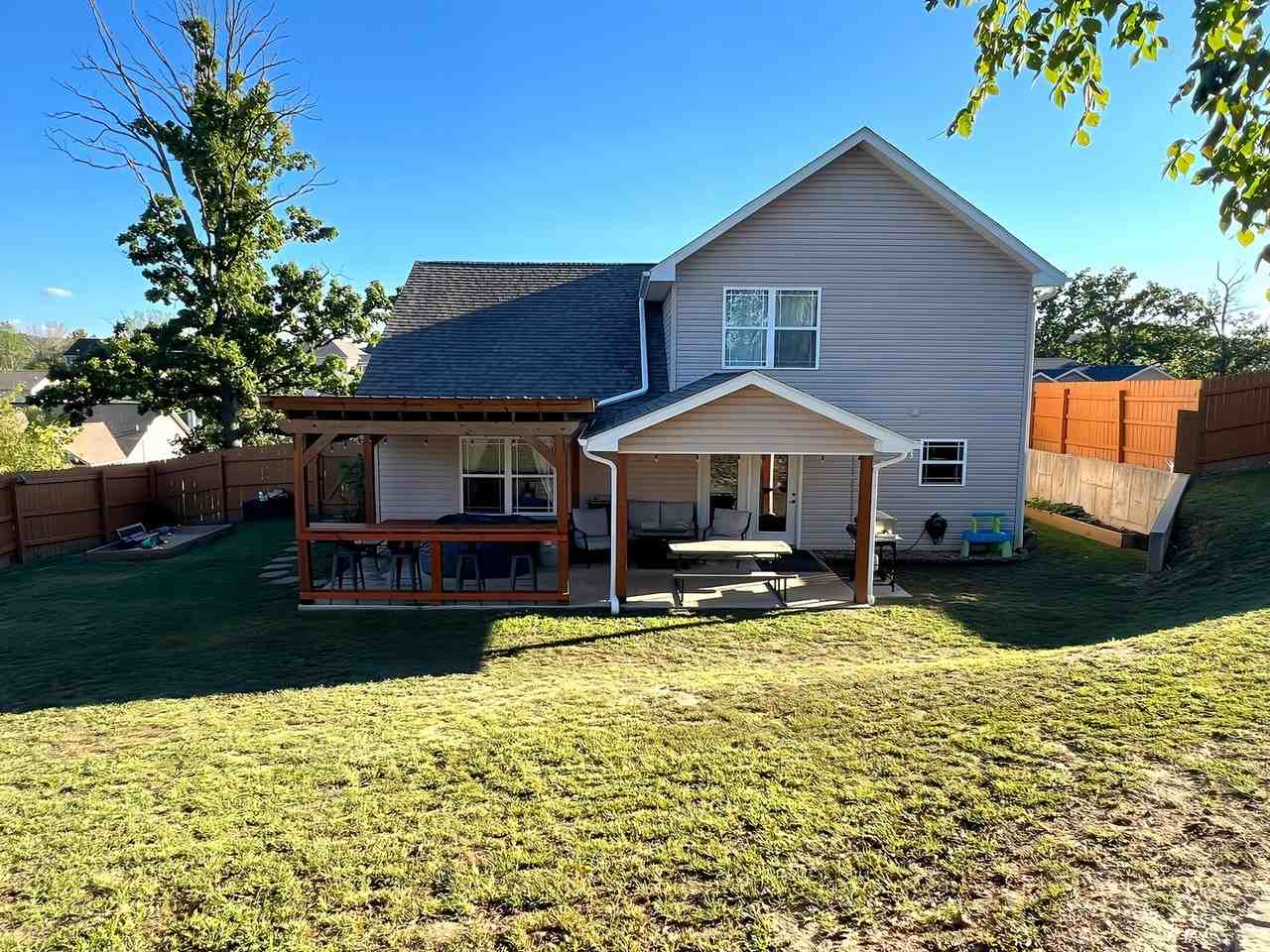120 Jared St - Photo 2 of 50