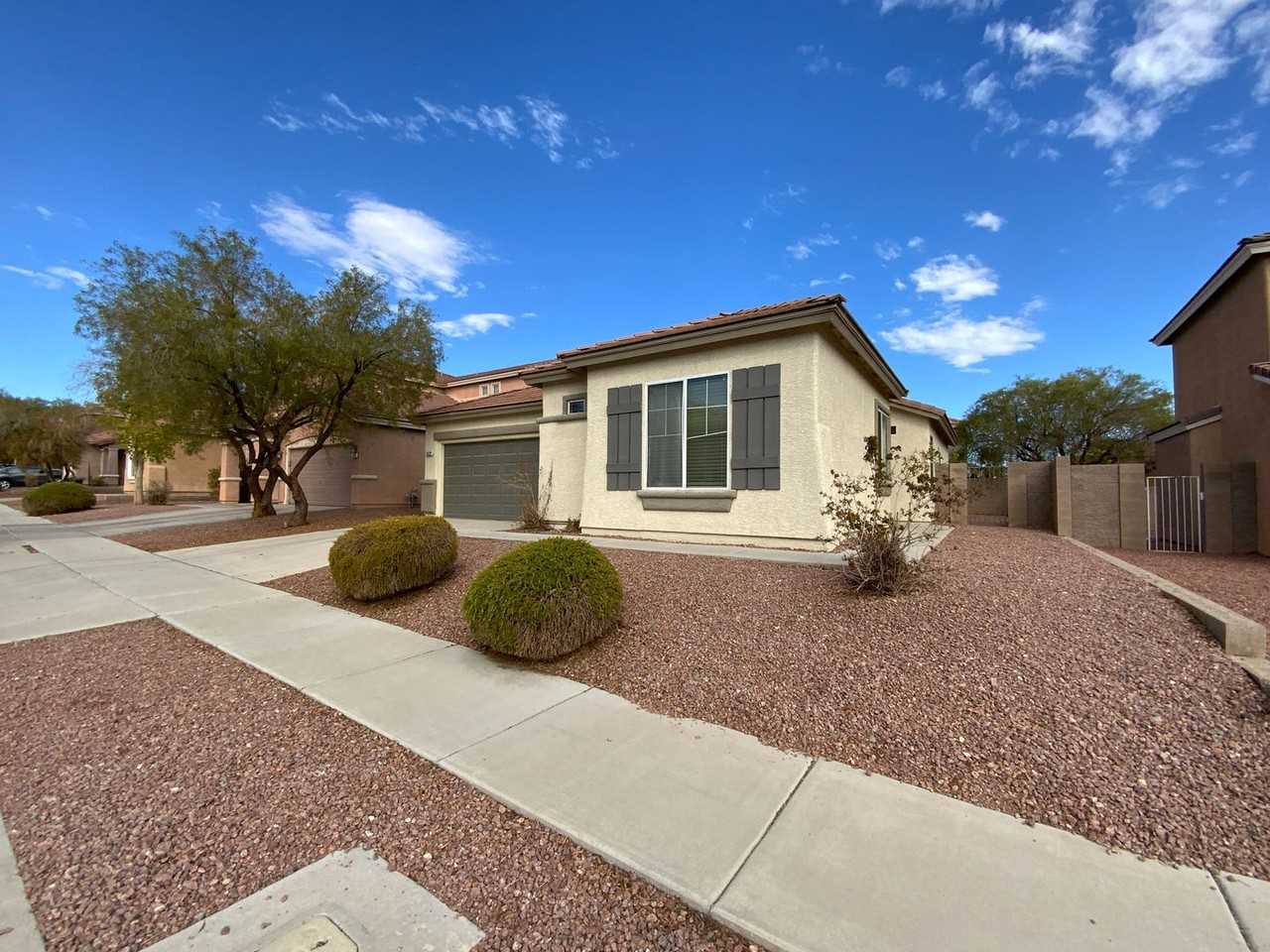 1022 Pecos River Ave - Photo 3 of 50