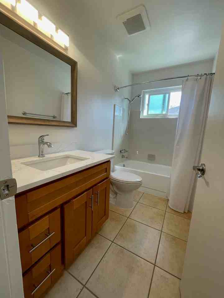 262 Mariposa Ave - Photo 2 of 15