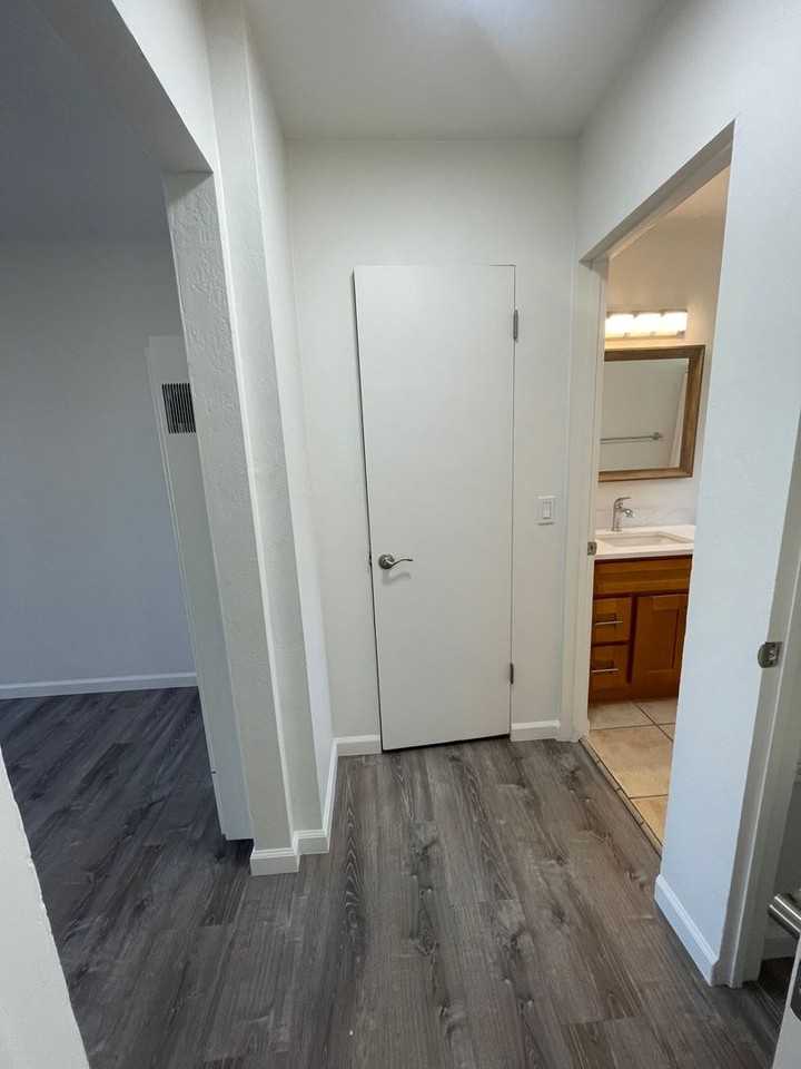 262 Mariposa Ave - Photo 5 of 15