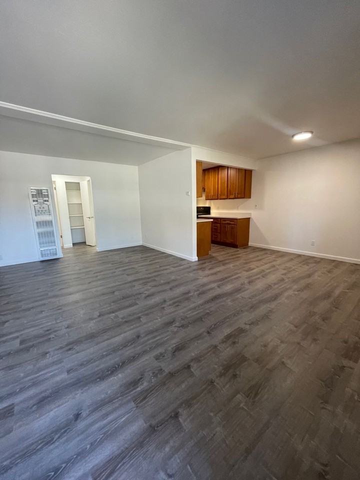 262 Mariposa Ave - Photo 6 of 15