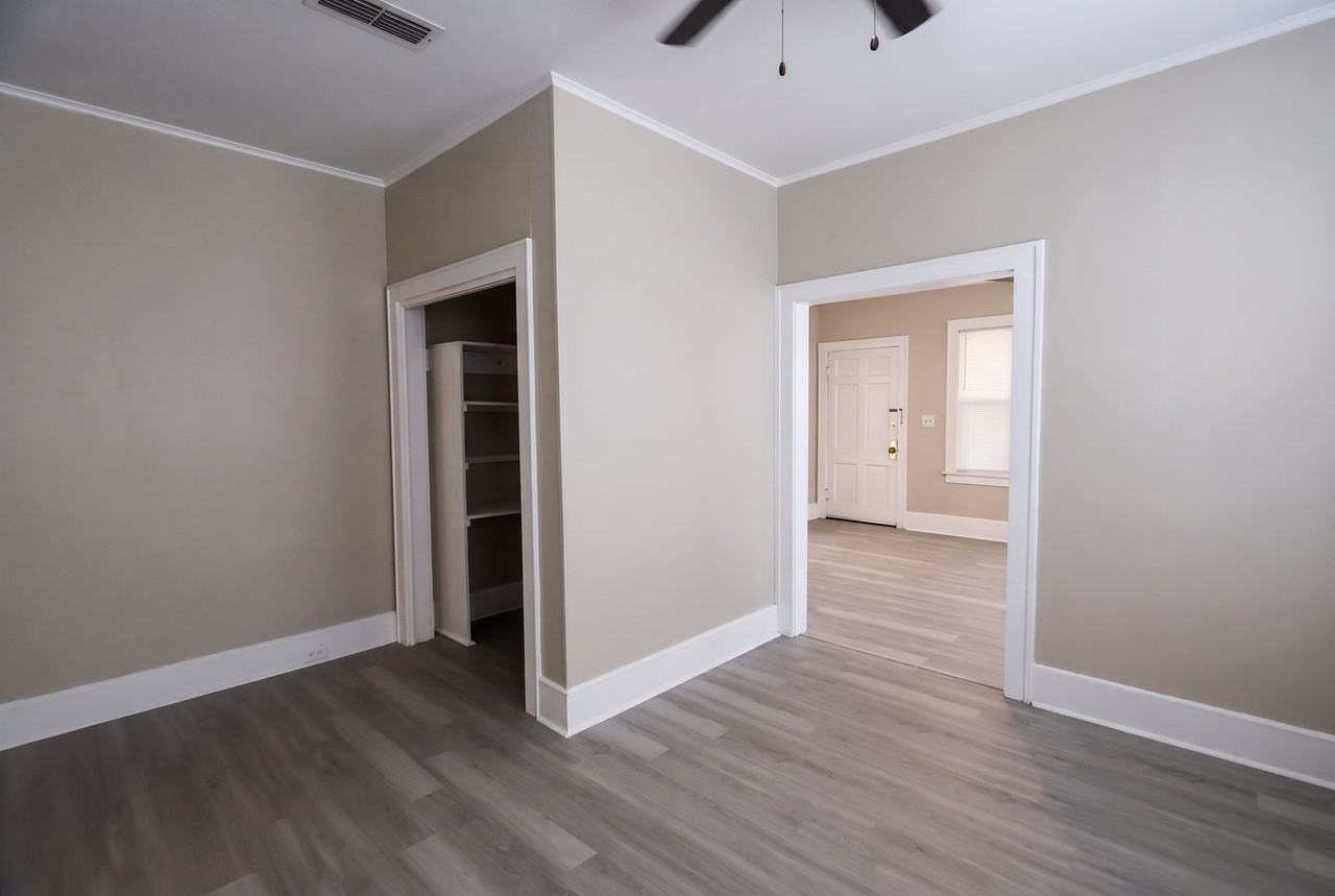 554/556 Stephenson St - Photo 7 of 16