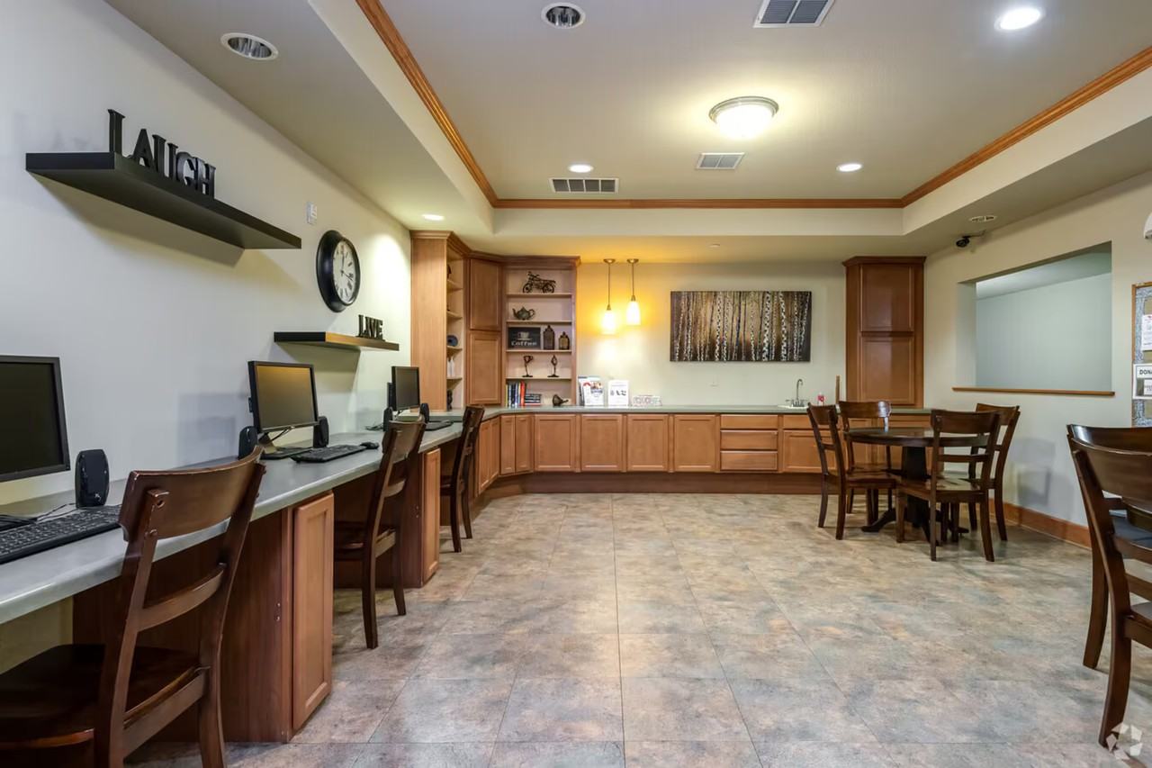 Harborside Commons Senior Apartment Homes - Photo 5 of 24
