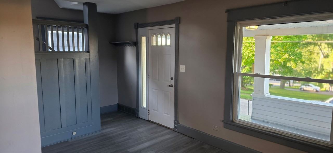 96 Parkway St - Photo 4 of 15