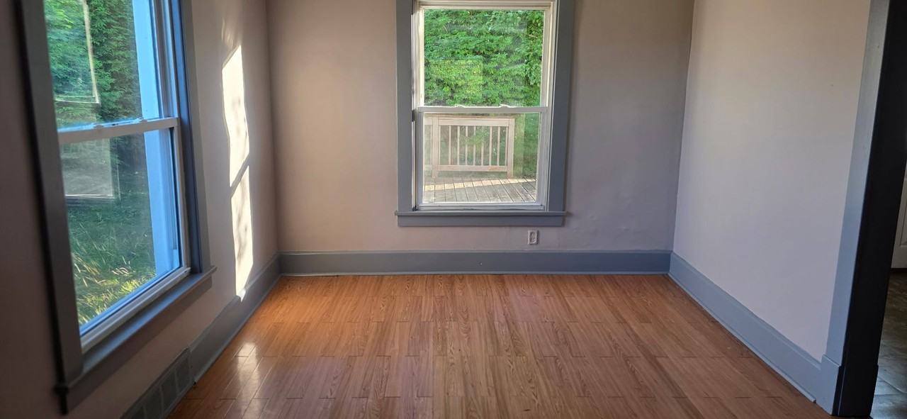 96 Parkway St - Photo 6 of 15