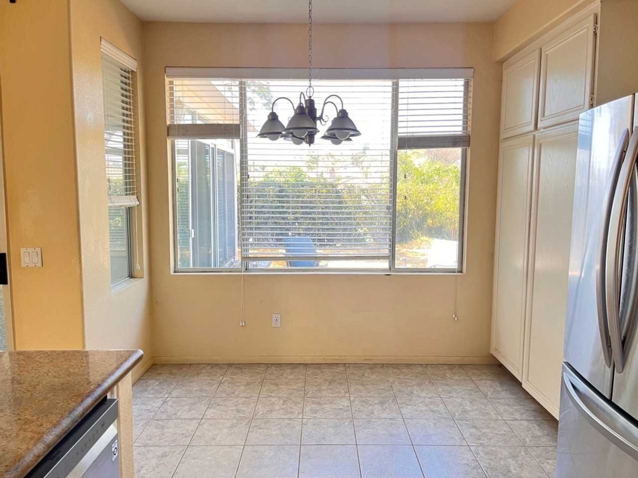 8914 Rotherham Ave - Photo 4 of 10