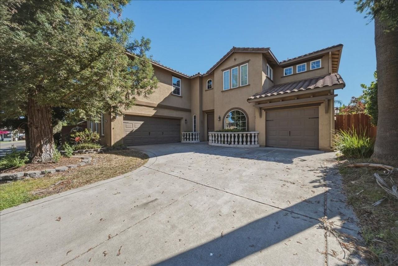 9351 Palmerson Dr - Photo 2 of 41