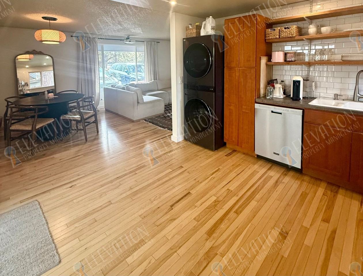 112 Se Mckinley Ave - Photo 6 of 18
