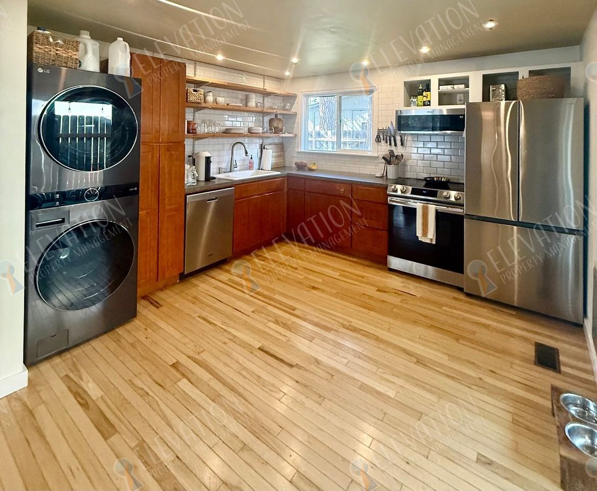 112 Se Mckinley Ave - Photo 7 of 18
