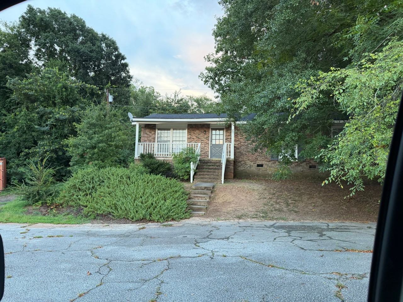 Cochran Road, 101 - Photo 2 of 6