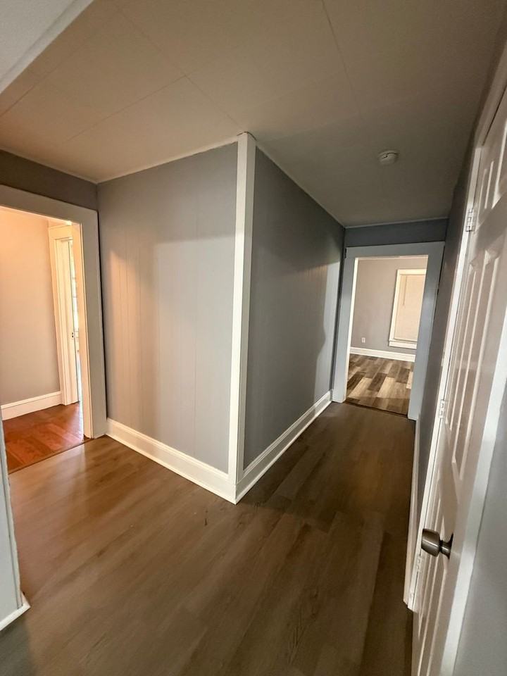 1221 Wilson Ave Se - Photo 7 of 24