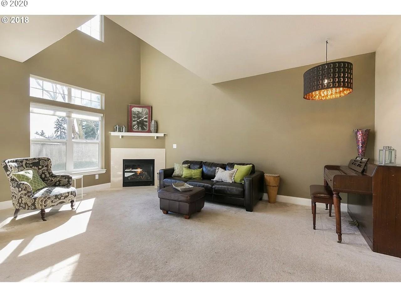12330 Sw Meader Way - Photo 3 of 14