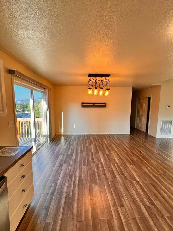 106 Umpqua View Dr - Photo 6 of 19