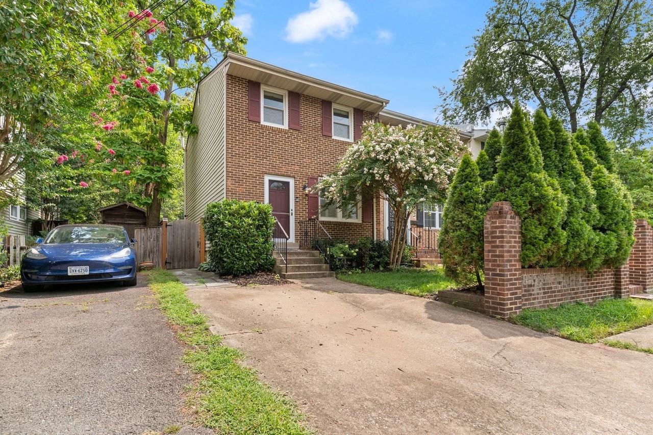 1723 Price St - Photo 2 of 38