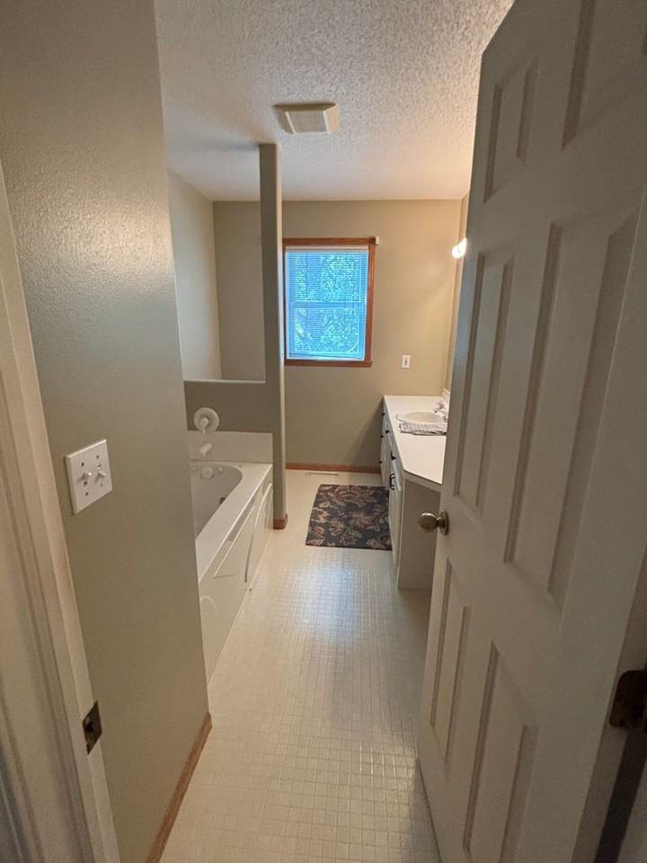 6809 76th Ave S - Photo 6 of 24