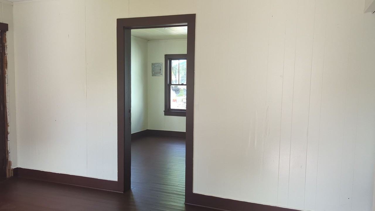 245 Sherwood Dr - Photo 6 of 28