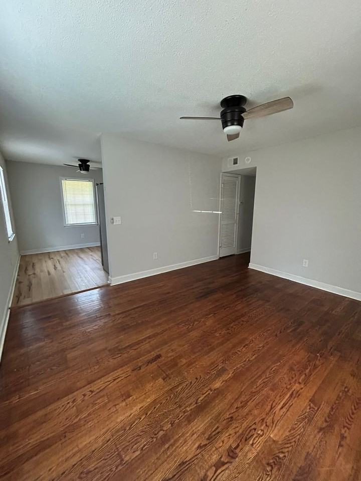3825 Monroe St - Photo 4 of 16