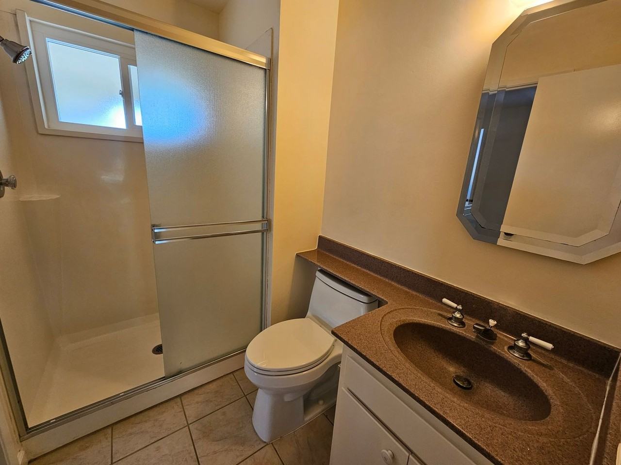 10989 Ronald Way - Photo 5 of 17