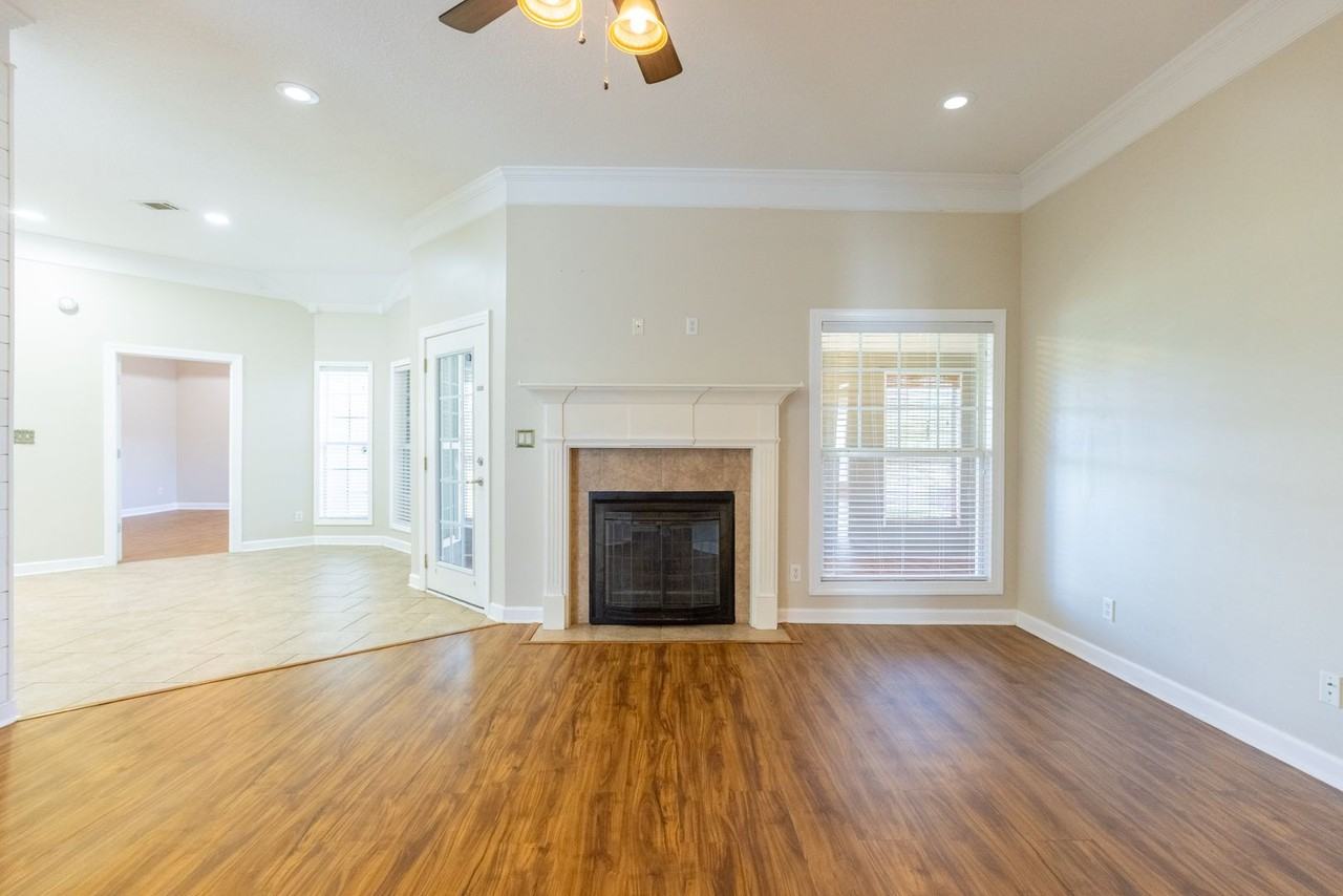 4004 Grey Oak Dr - Photo 7 of 33
