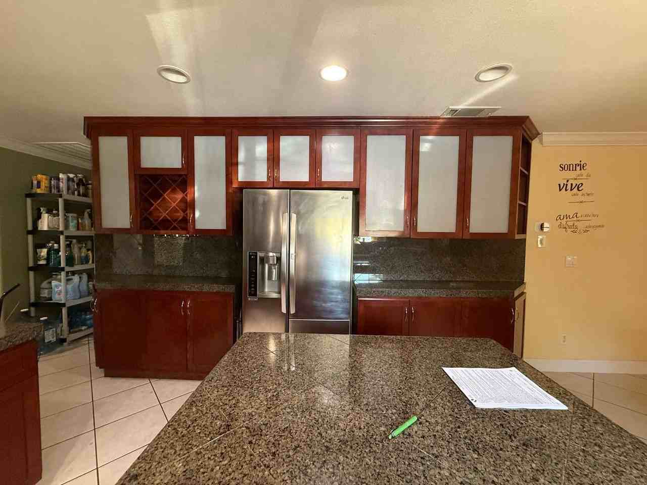 942 N Eaton Ave - Photo 4 of 25