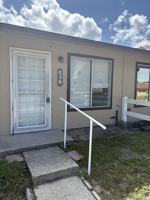 featured image of 539 E Rosewood Ln
