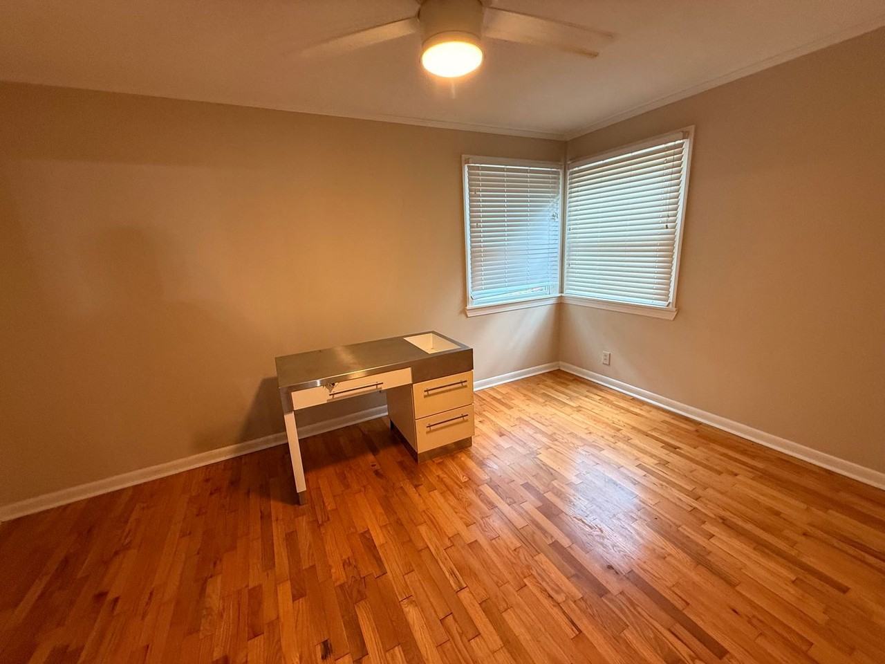 247 Russell Rd - Photo 6 of 14