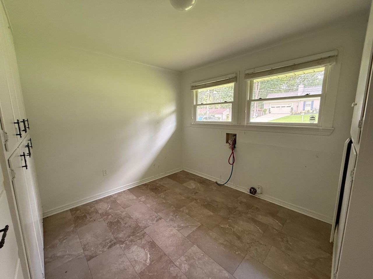 247 Russell Rd - Photo 7 of 14