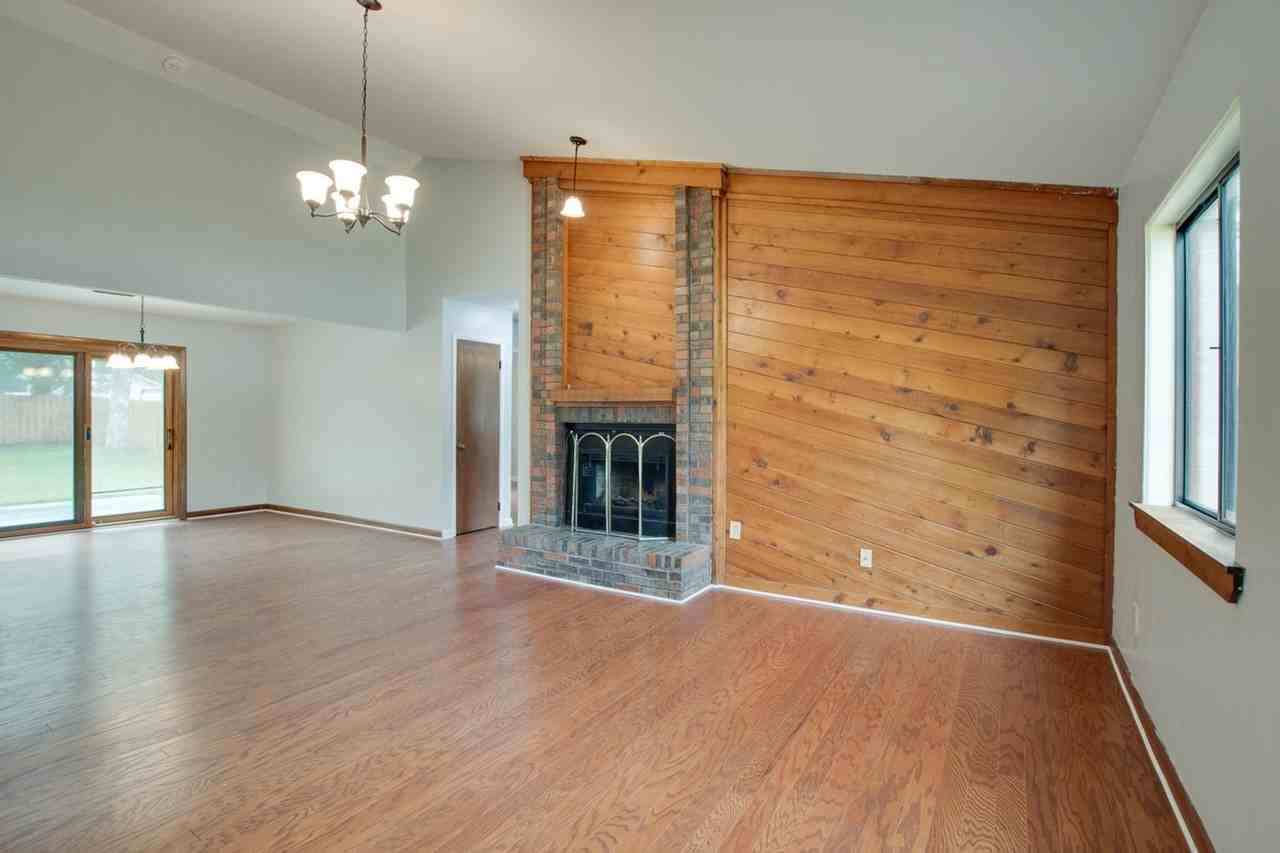 2010 Rangewood Cir Se - Photo 3 of 16